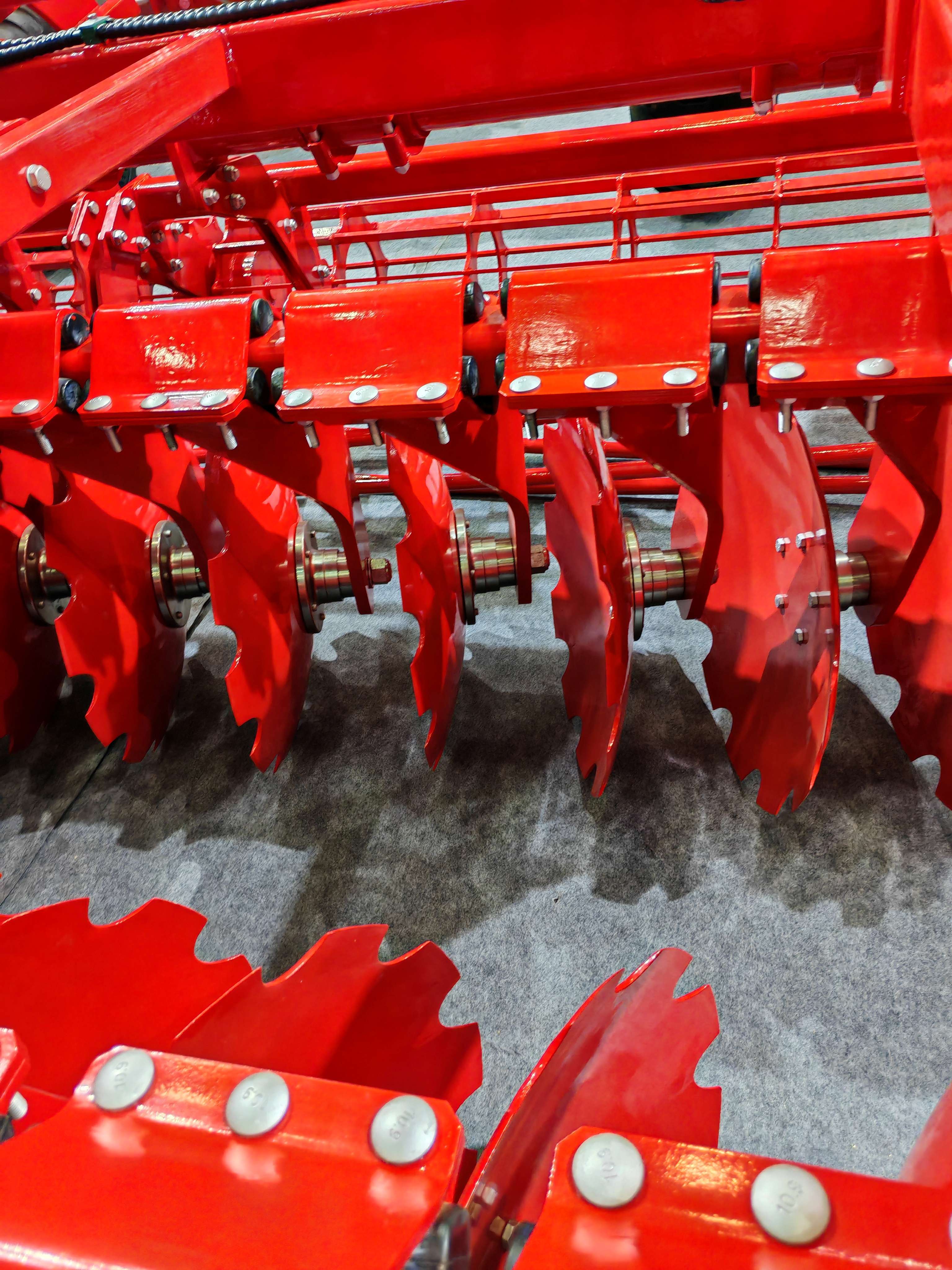 Extreme Conditions and Extremely High Loads Faced by Agricultural Machinery Spare Parts